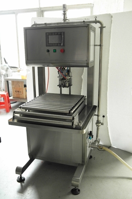 YGT Semi-Automatic 1-25L Non-Aseptic BIB Filler For Fruit Jiuce/Milk/Oil With PLC SUS304/316 Made In China
