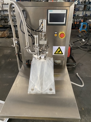 YGT Semi-Automatic 1-25L Non-Aseptic BIB Filler For Fruit Jiuce/Milk/Oil With PLC SUS304/316 Made In China