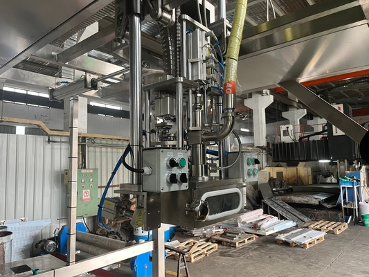 High Performance Double Heads Filling Machine Customized 20-1000l BID Bag In Drum Aseptic Filler Ton Box Filler For Dairy Beverage Factory